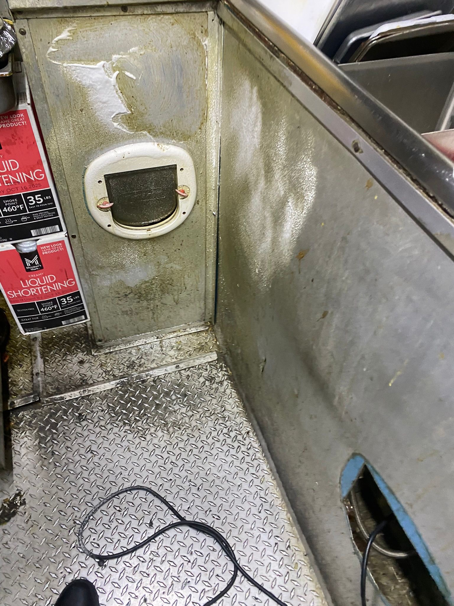 Mobile Kitchen Sanitization